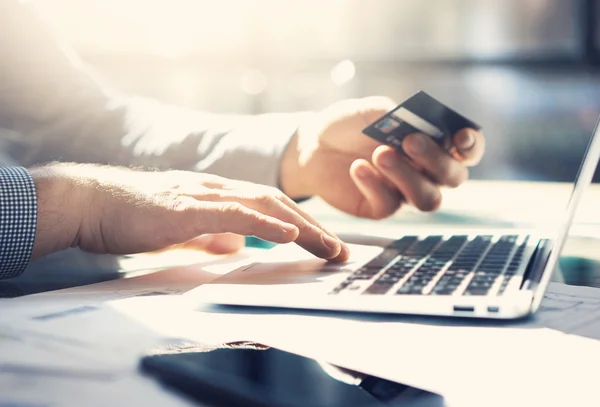 Why It’s Crucial to Keep a Separate Business Bank Account